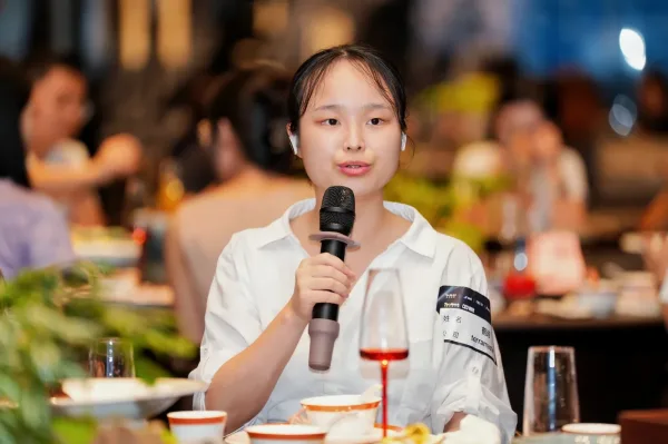 白衬衫嘉宾分享自己的团队怎么搭