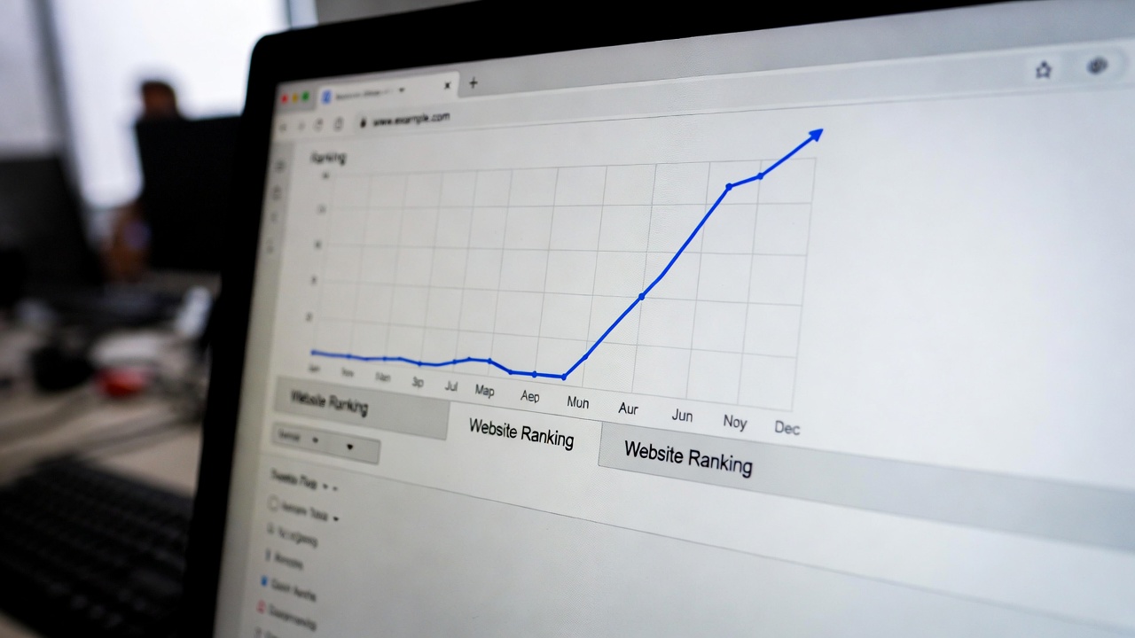 竞争对手排名突然飙升？保哥教你7步拆解对手SEO策略